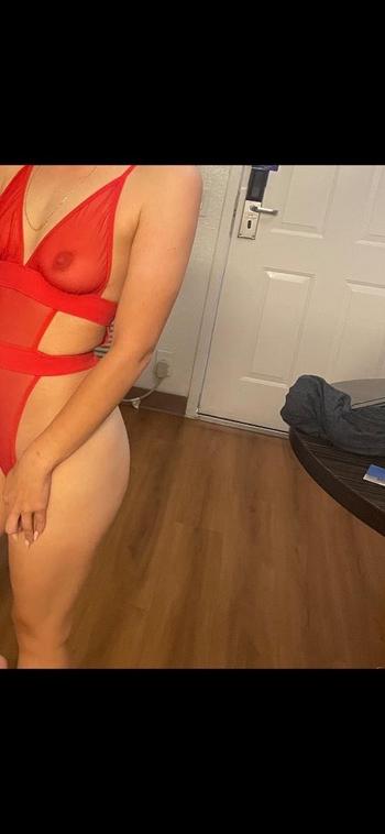 323-303-8308, 21  female escort, Oklahoma City