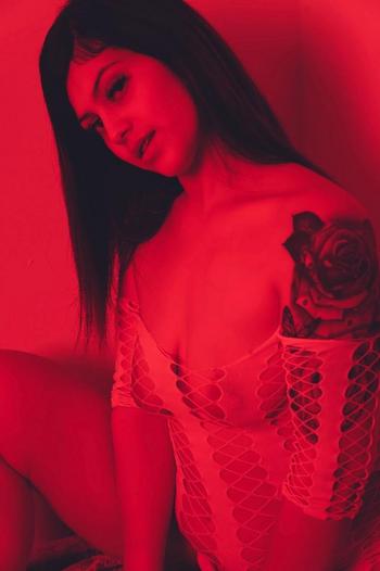 Amora, 24  female escort, Oklahoma City